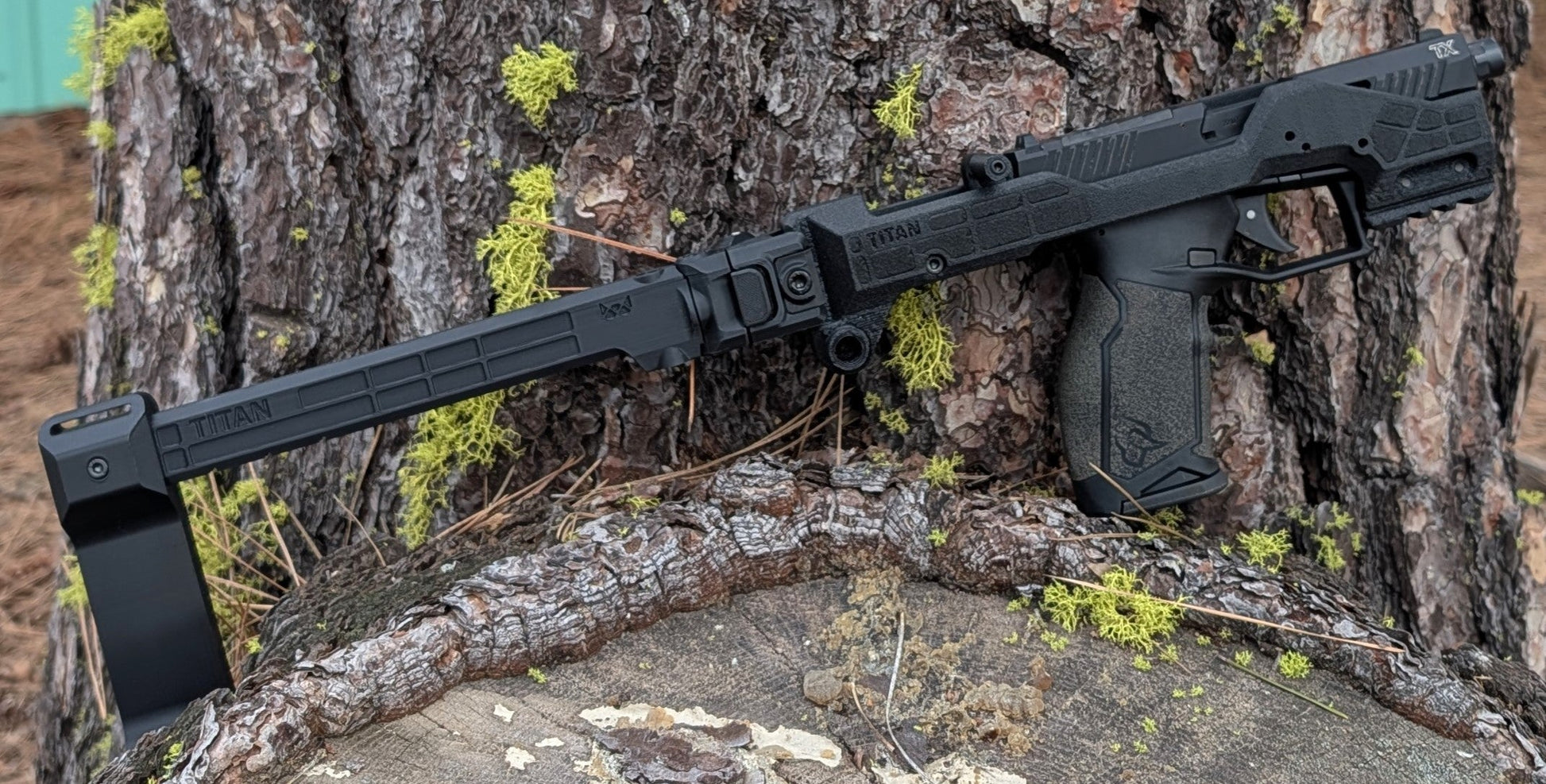 Taurus TX22 Spectre Chassis with optic-ready Picatinny rail and folding arm brace for improved control and compactness